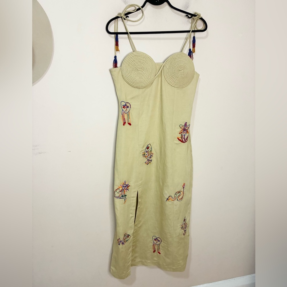 NWT. Farm Rio Linen Embroidered Midi Dress. NEW - Picture 5 of 9